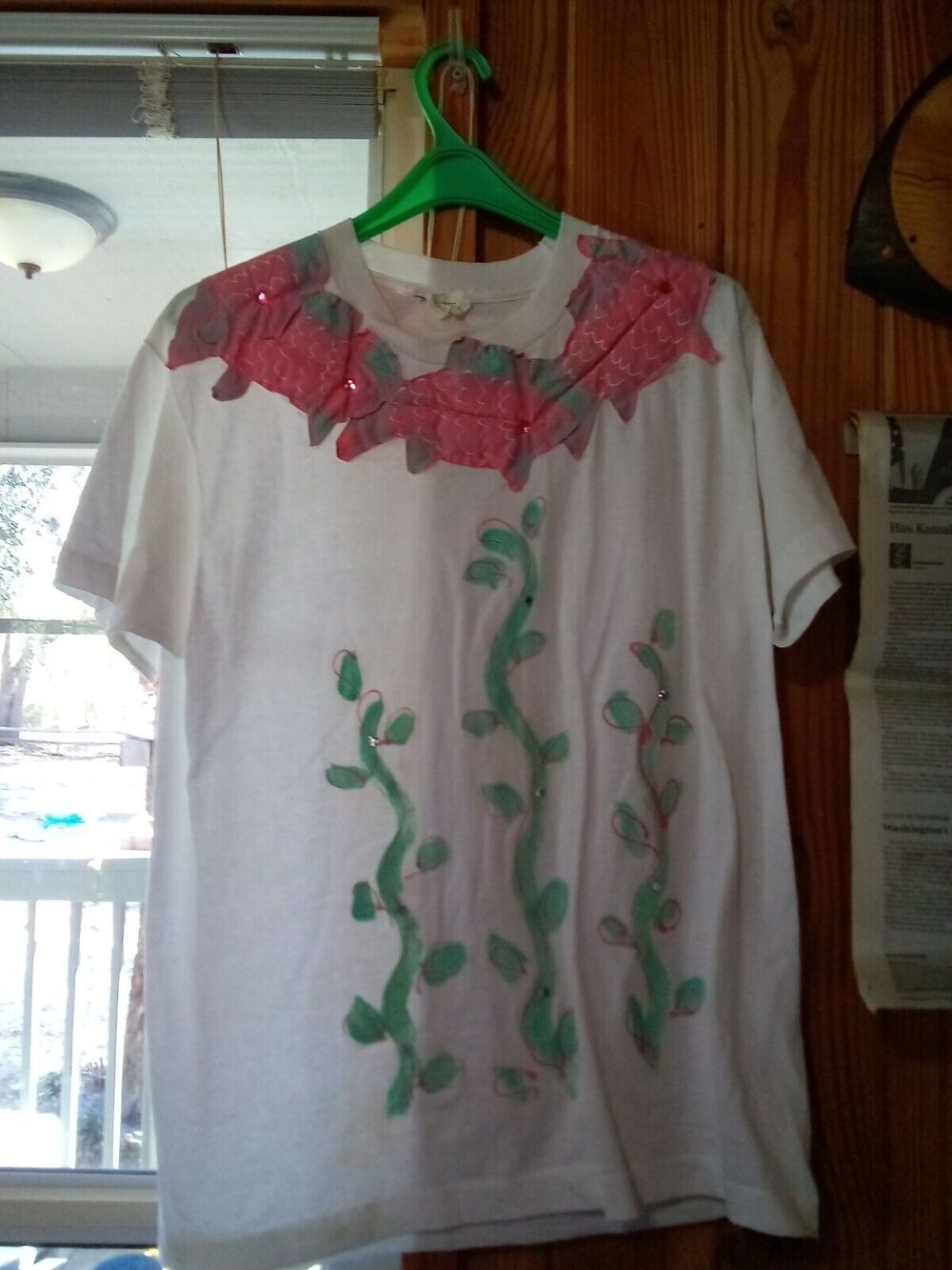 Temptations Women's Cotton Hand Painted Shirt White XL With Multi Fish Sewn On